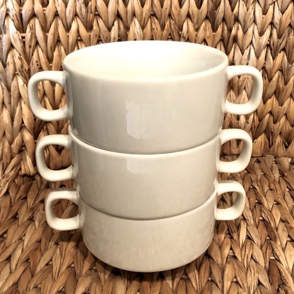 5 STACKABLE ONEIDA 1st Class soup bowls - Picture 8 of 9